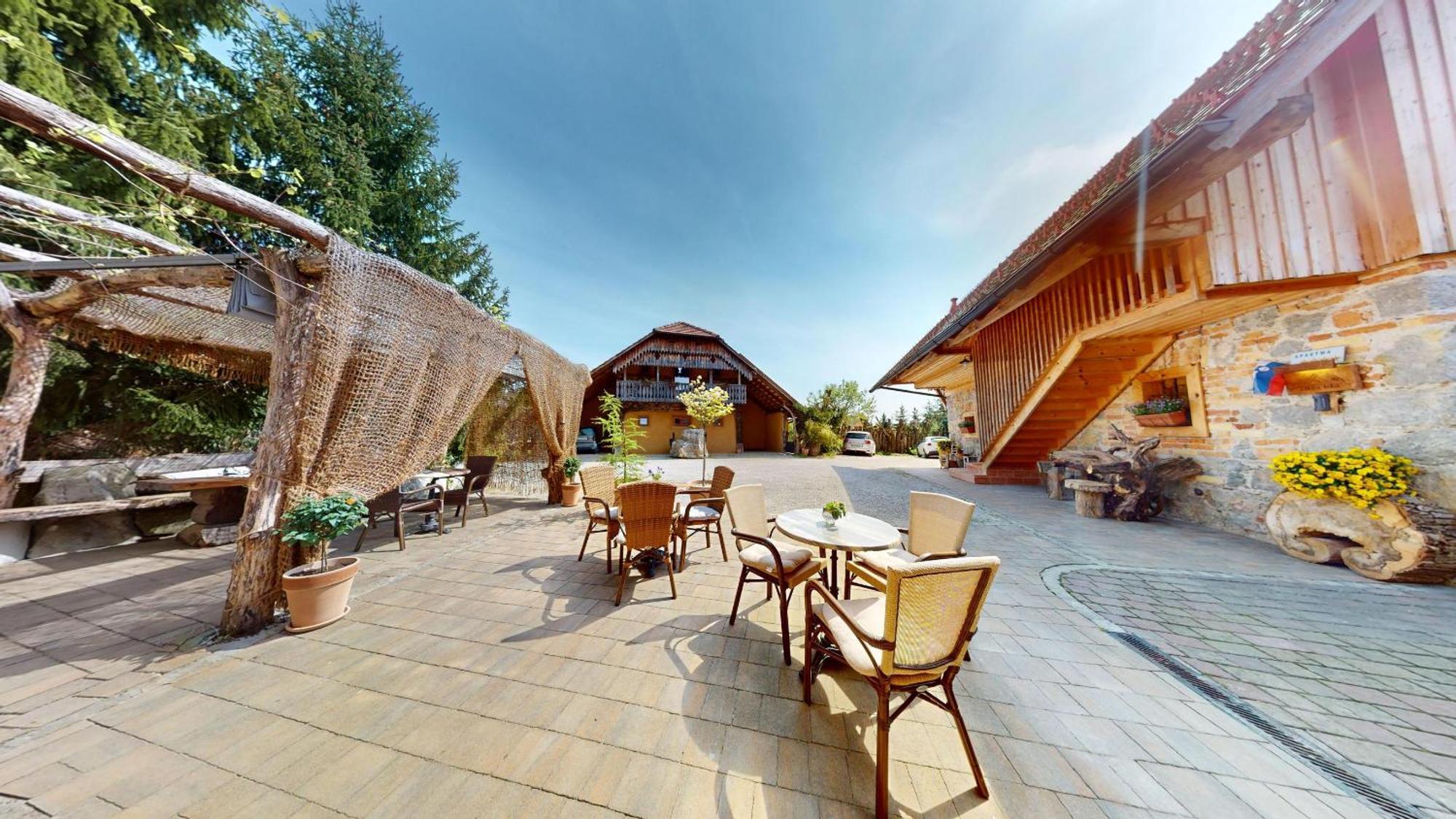 Resort Hisa Ida - Apartments With Hot Tub And Sauna Ivancna Gorica Экстерьер фото