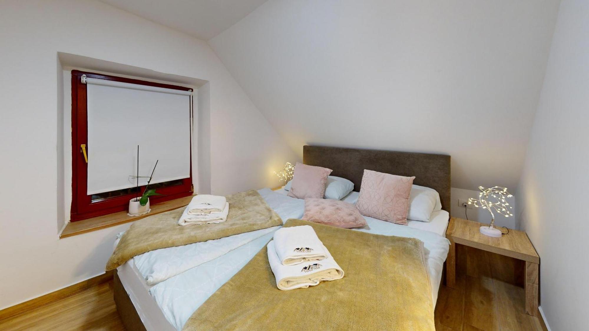 Resort Hisa Ida - Apartments With Hot Tub And Sauna Ivancna Gorica Номер фото